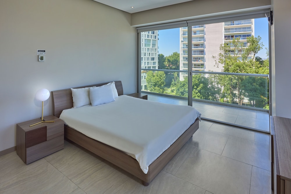 Apartment, 3 Bedrooms - Photo 1