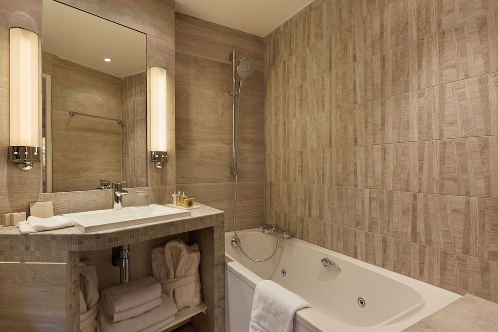 Hôtel Relais Saint Jacques Paris bathroom photo