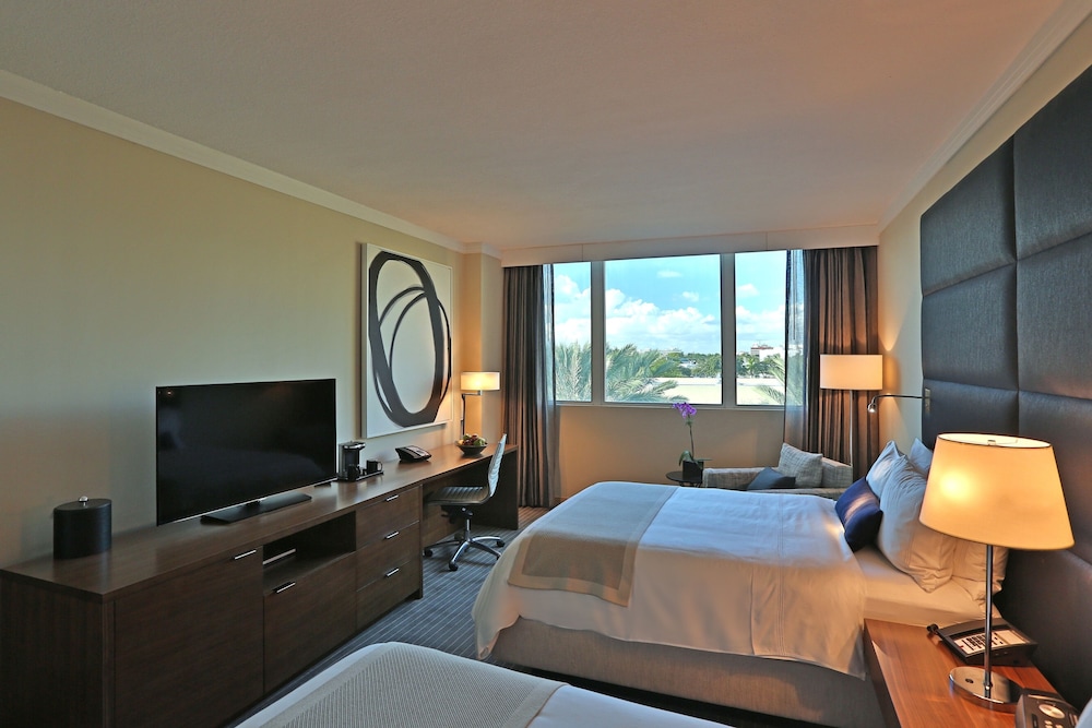 Classic Room, 2 Double Beds, Accessible (Comm, Accessible Tub, Minifridge) photo 2