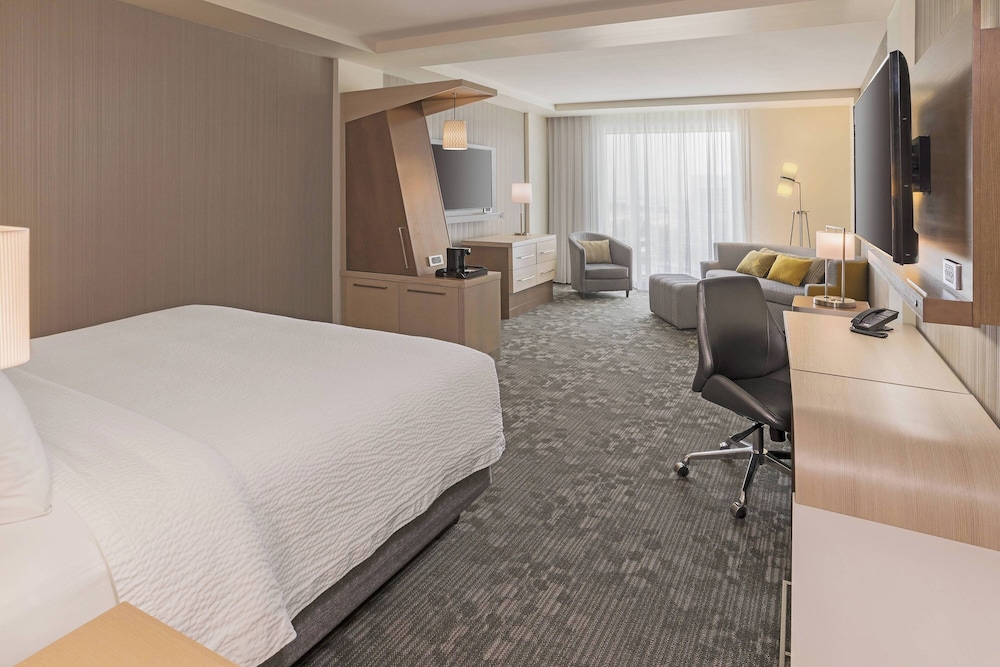 Junior Suite, 1 Bedroom, City View photo 1
