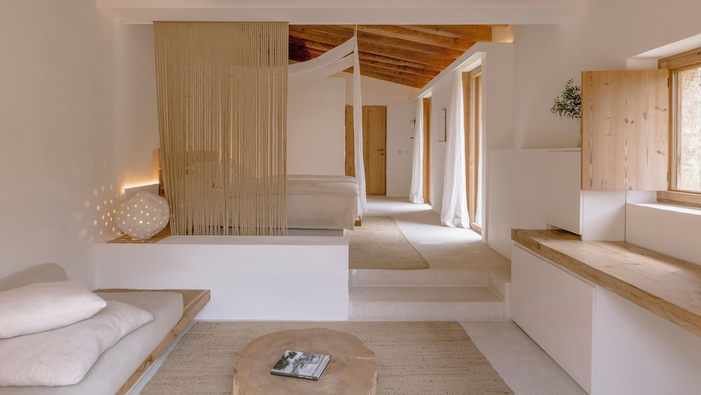 Premium Cottage, Private Pool thumbnail 5