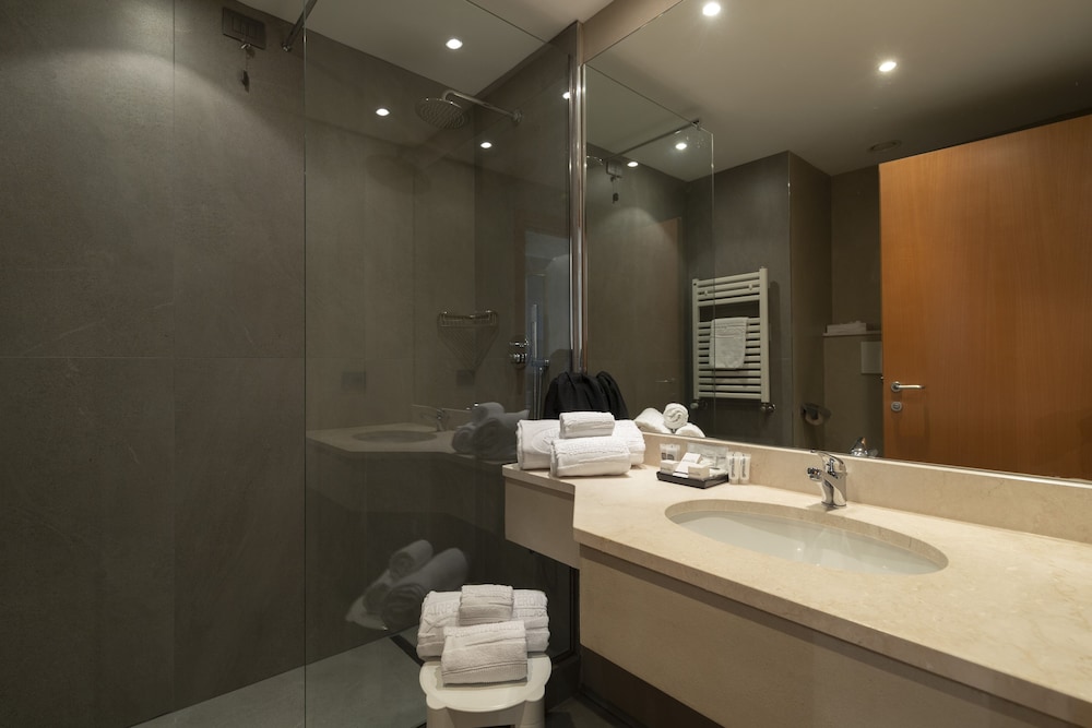 Double Room - Photo 5