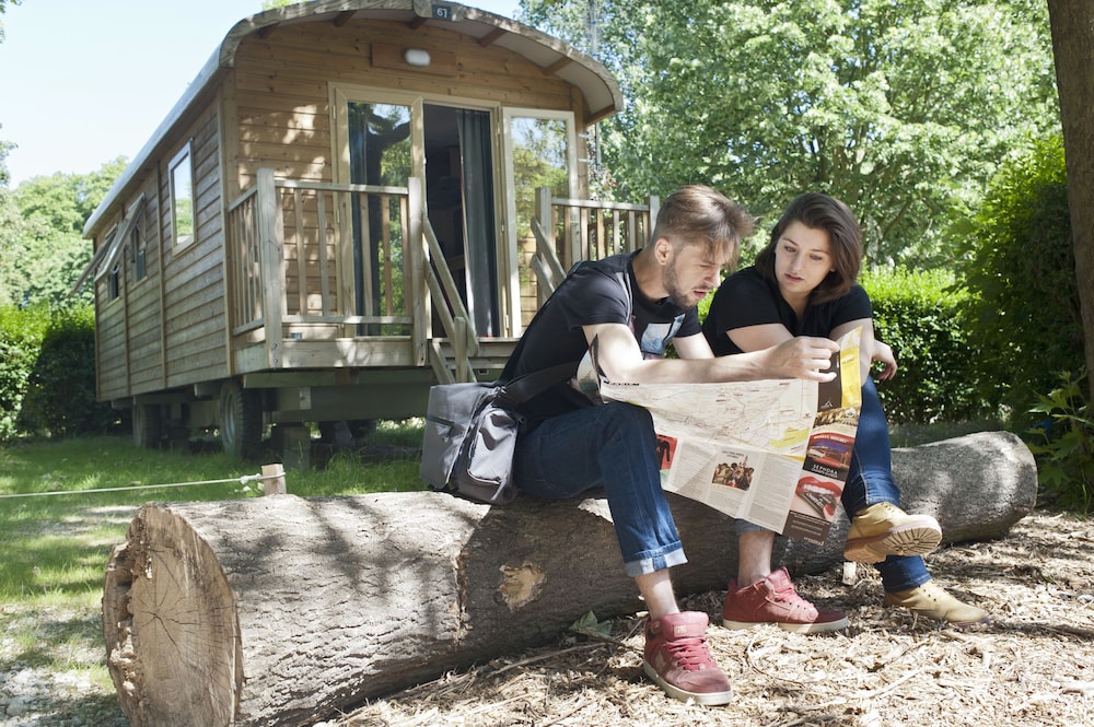 Wooden Caravan photo 3