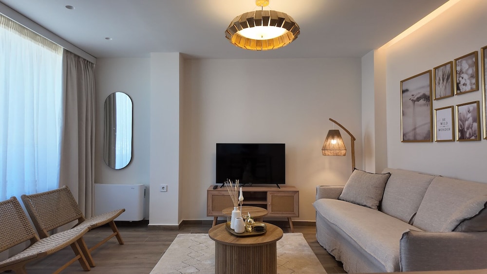 Deluxe Penthouse, City View