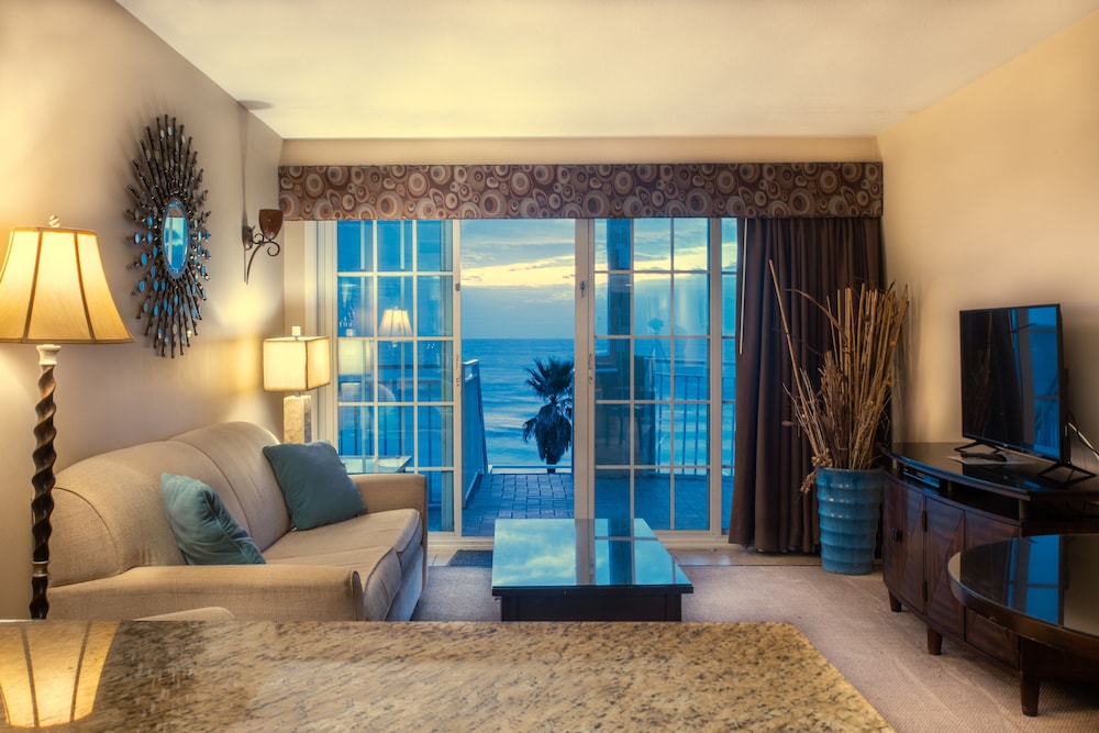 Apartment, 1 King Bed, Ocean View - Photo 5