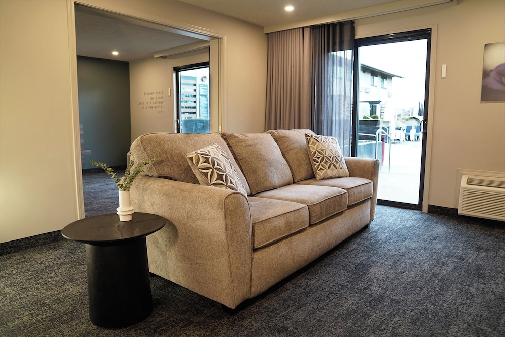 Family Suite - Photo 8