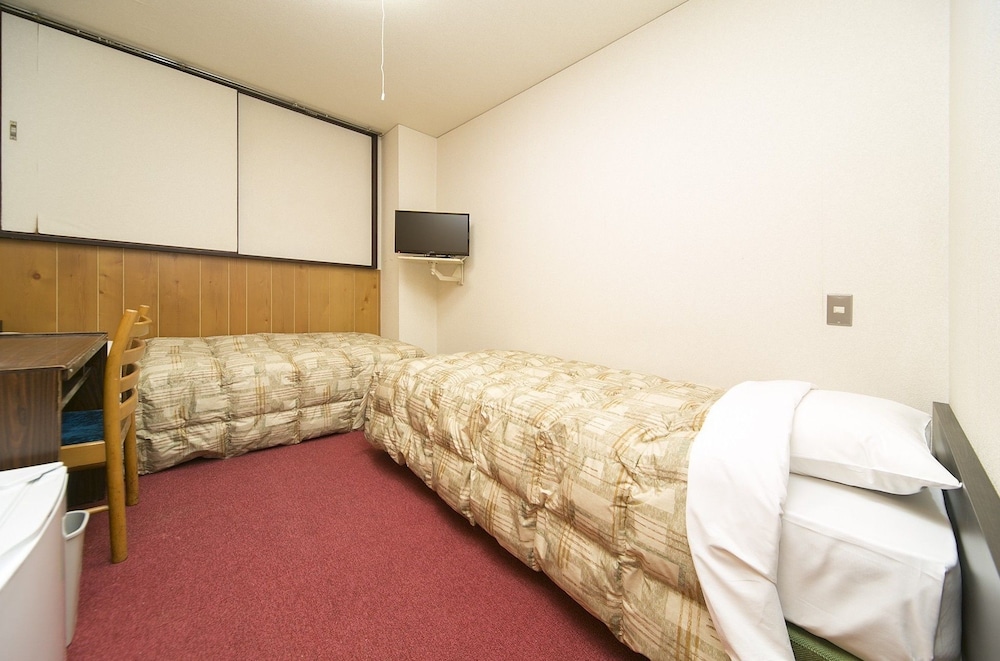 Economy Twin Room, Non Smoking