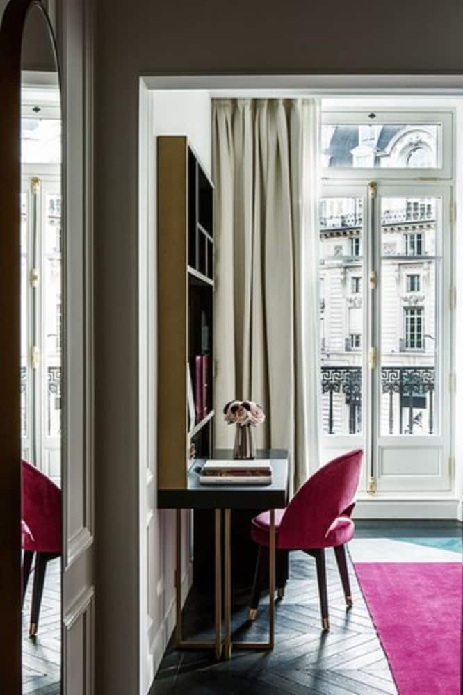 Chambre Supérieure Double ou avec lits jumeaux Chambre Supérieure Double ou avec lits jumeaux