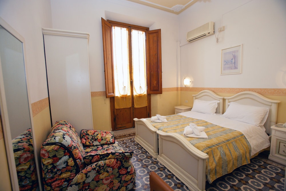 Superior Room, Balcony