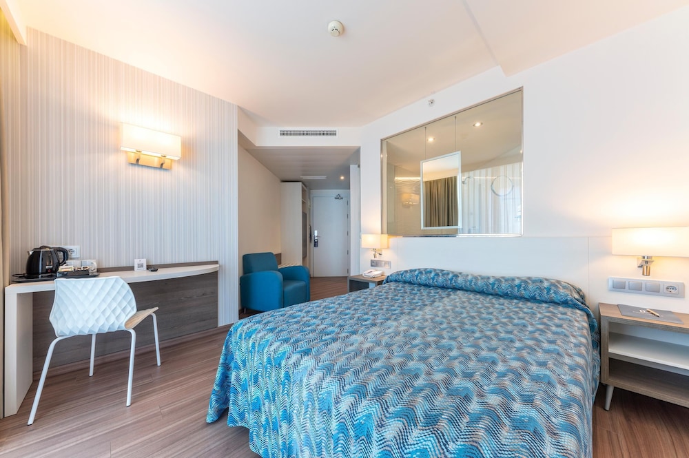 Superior Double Room, Sea View (2 Adults)