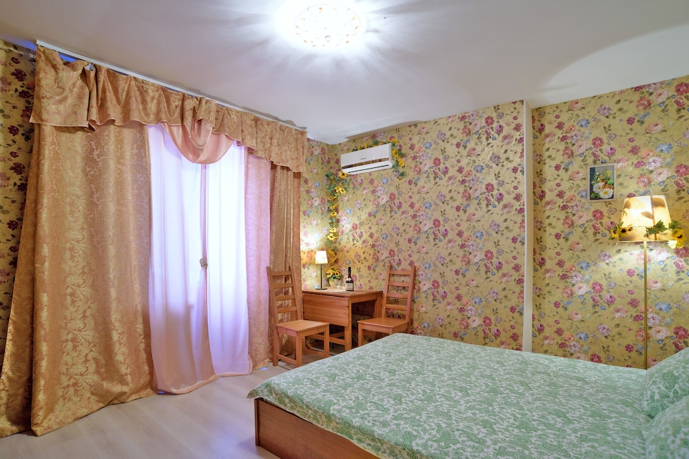 Double Room (Budget) photo 2