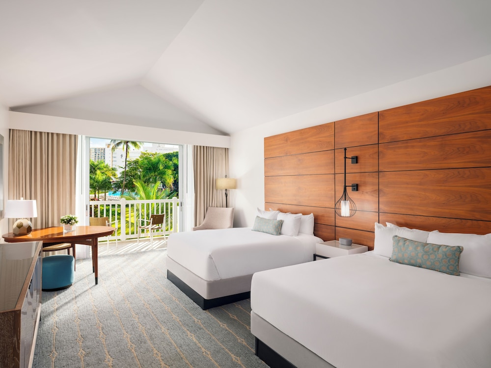 Villa, 2 Queen Beds, Balcony, Poolside - Photo 1
