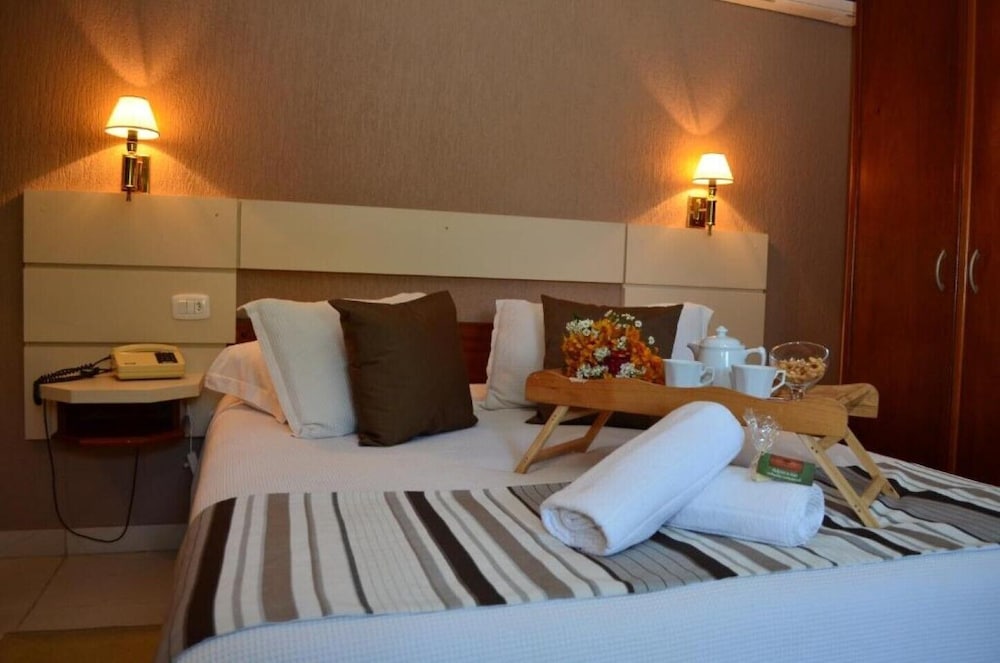 Luxury Suite, Jetted Tub, Garden View photo 2
