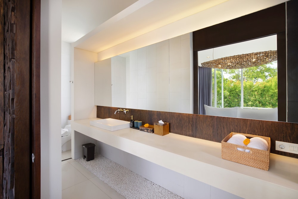 Seminyak Suite Double - Photo 13