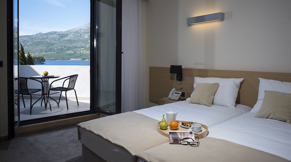 Superior suite with seaside balcony - Photo 2