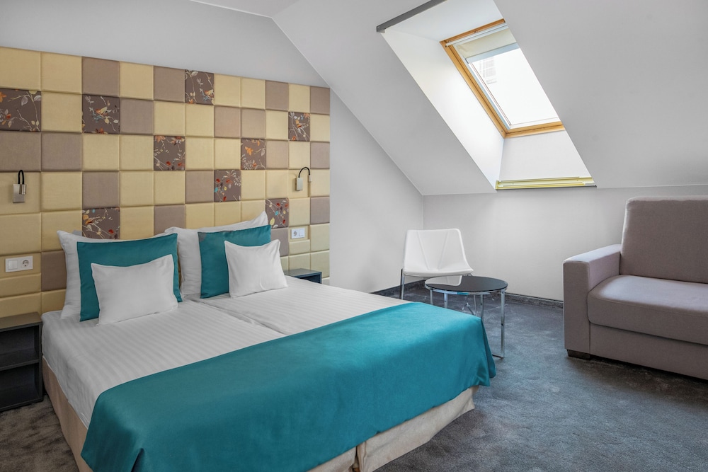 Superior Room, 1 Double Bed With Sofa Bed