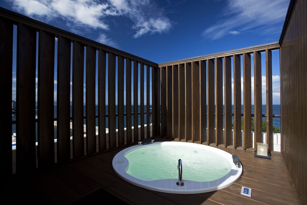 Ocean Twin Room with Private Hot Spring, Smoking photo 2