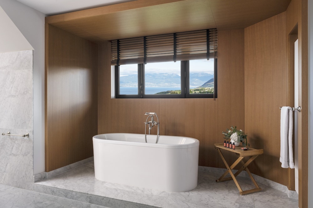 Suite (Leman) photo