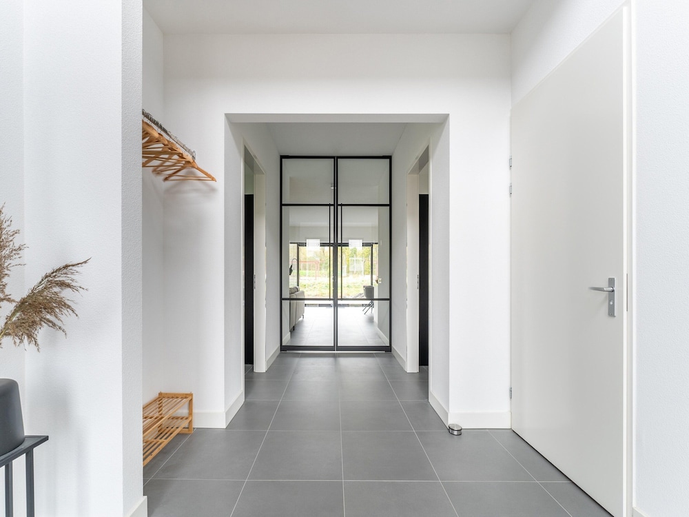 Villa photo 2