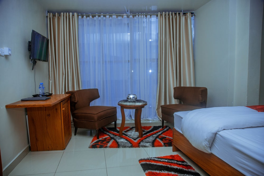 Deluxe Suite
