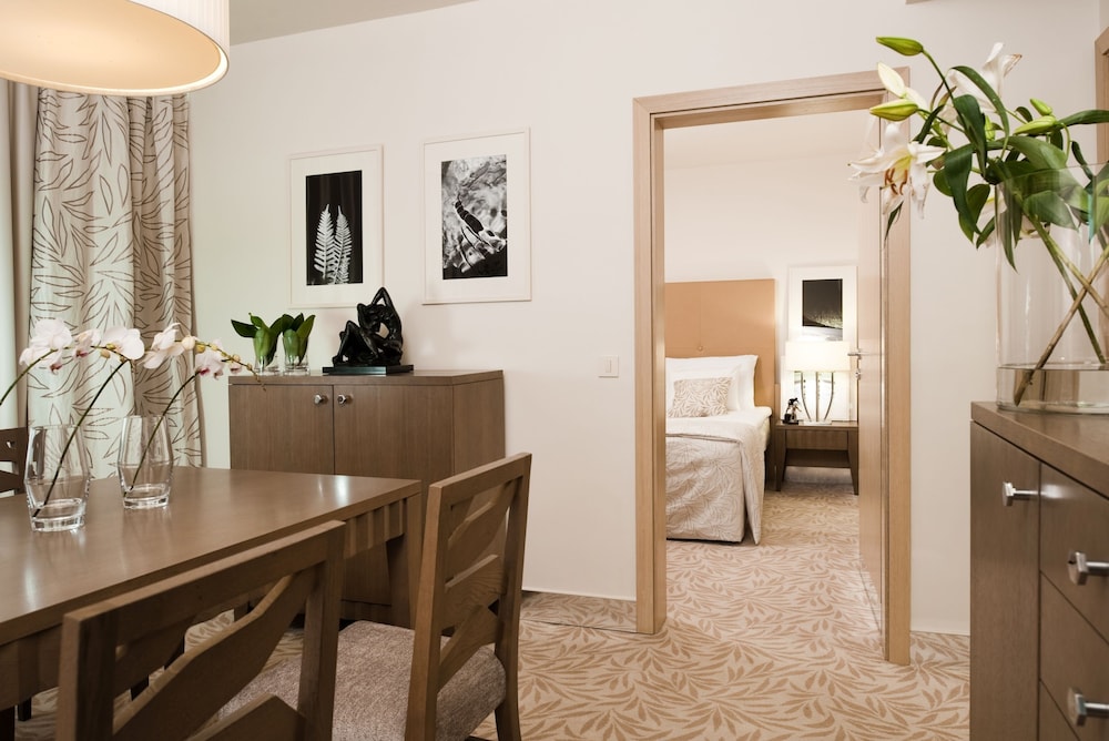 Panoramic Suite - Photo 1