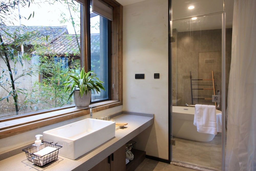 Classic Double Room(1st Floor) photo 3