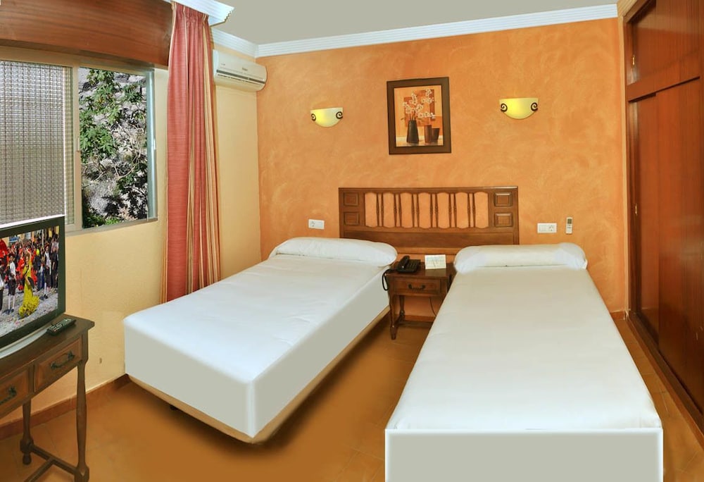 Double Room (No Terrace) - Photo 1