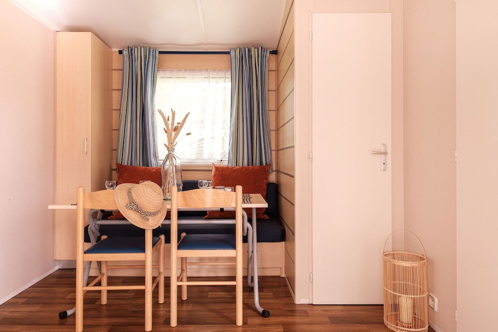 Comfort Cottage, 2 Bedrooms photo 3