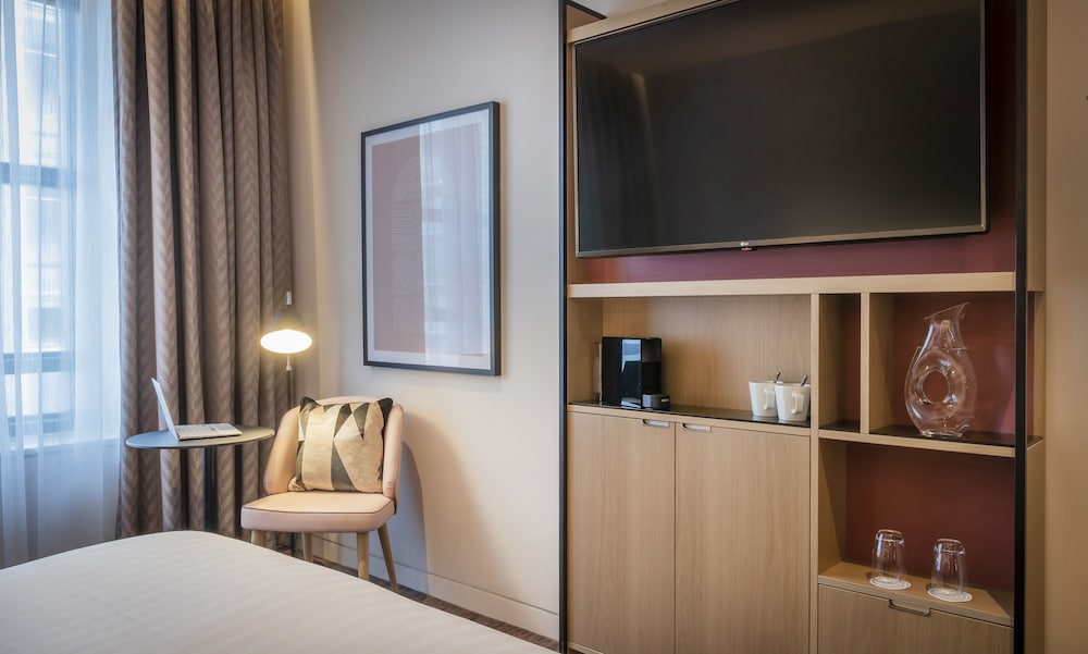 Deluxe Room - Photo 2