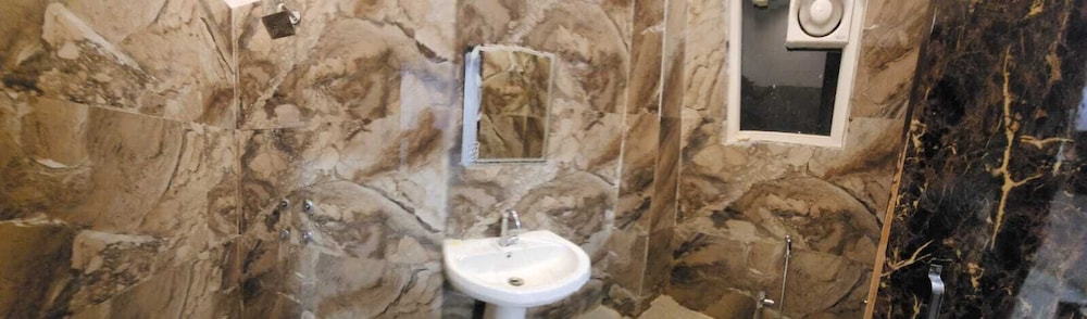 Economy Single Room