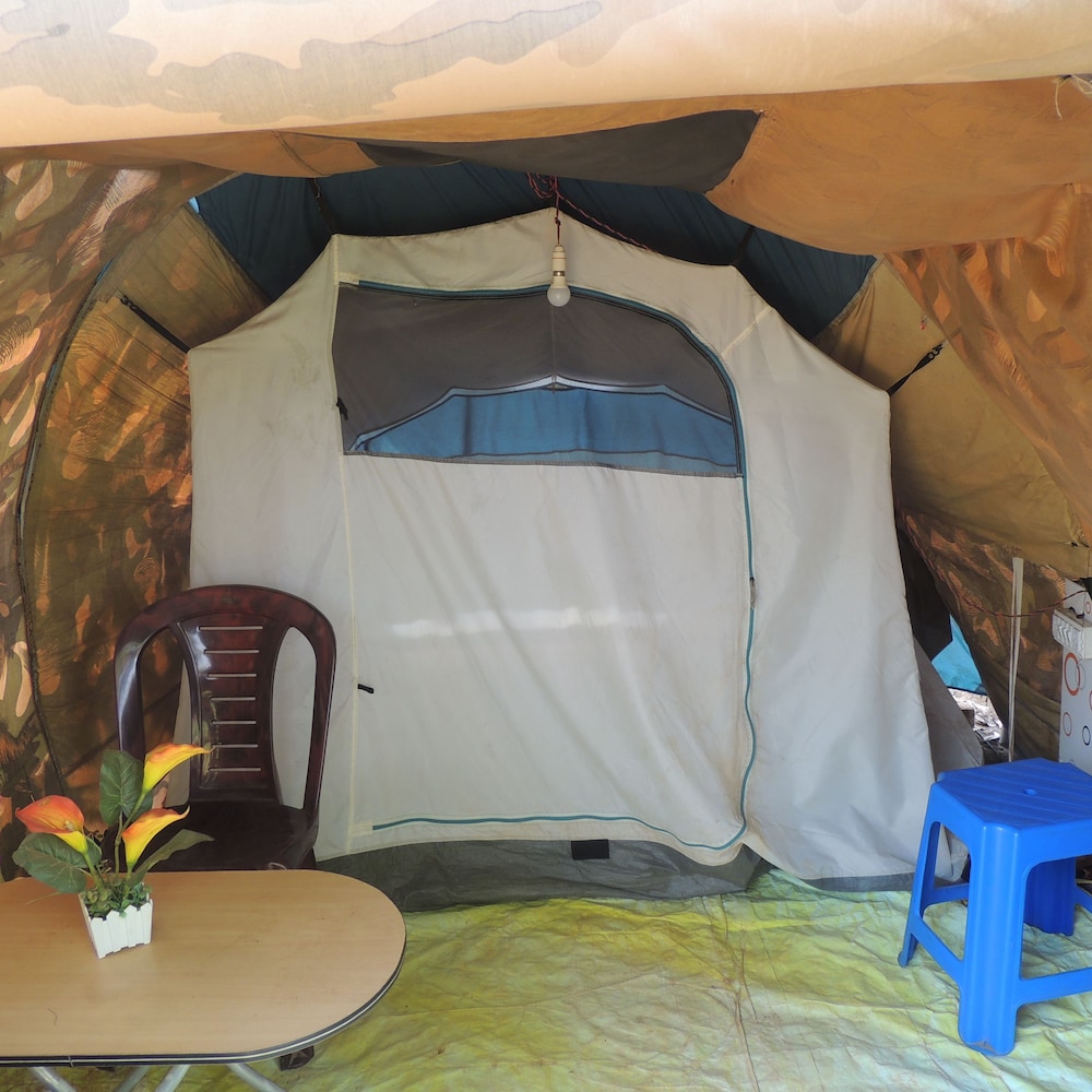 Deluxe Tent, Shared Bathroom photo 3