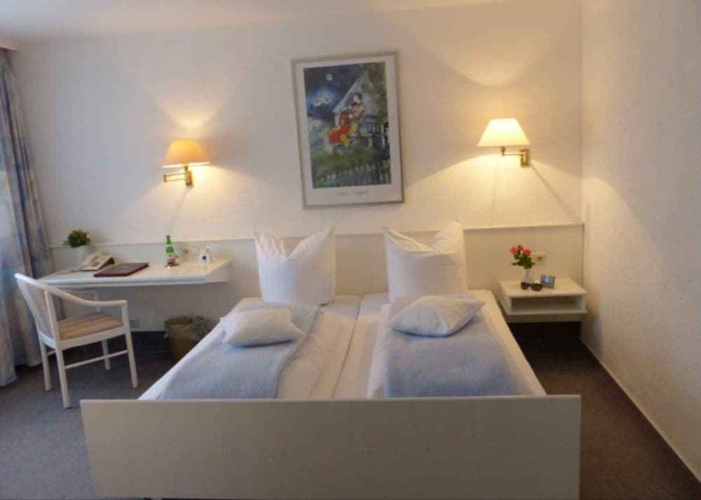 Comfort Double Room, 2 Twin Beds, Non Smoking photo 3