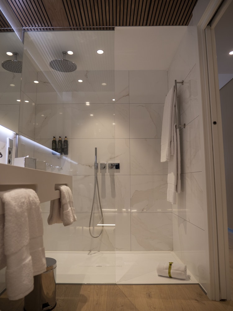 Superior Room - Photo 5