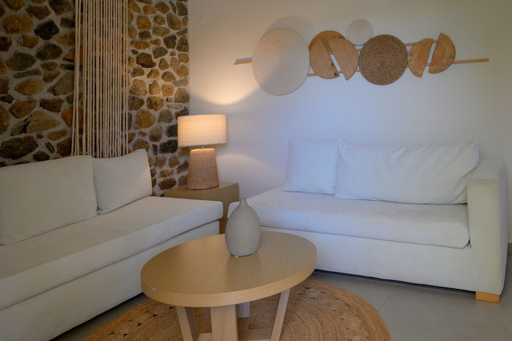 Villa (Outdoor Jacuzzi) photo 3