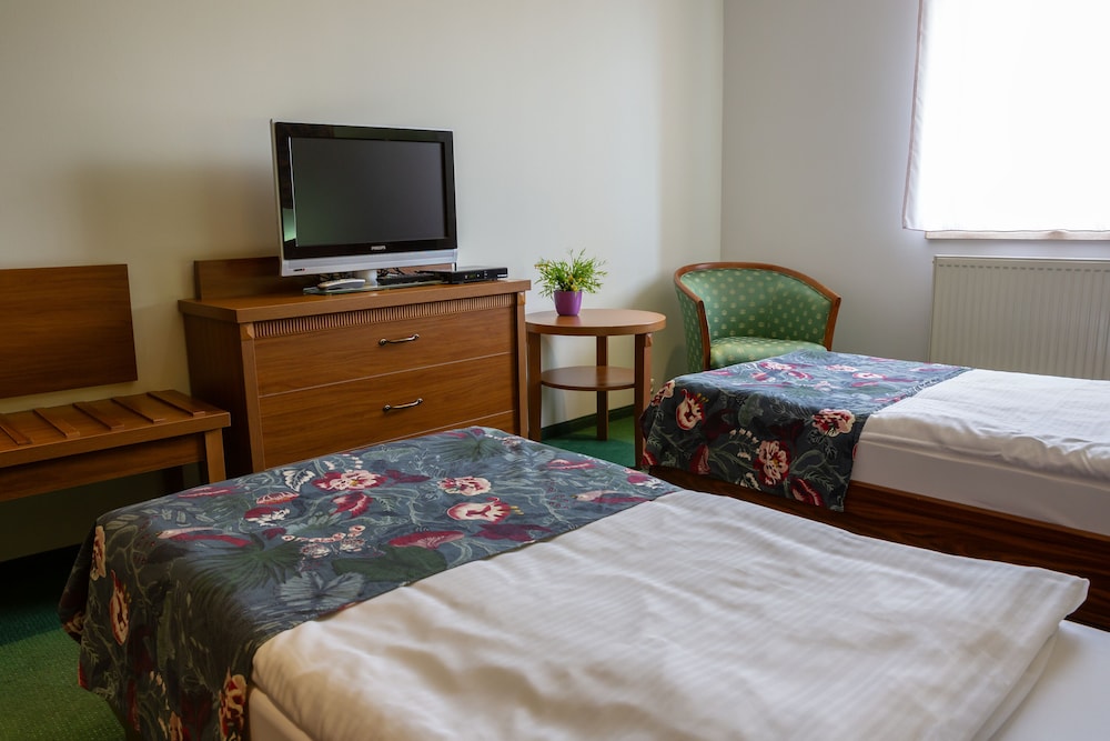 Comfort Twin Room, 2 Twin Beds, Non Smoking - Photo 3