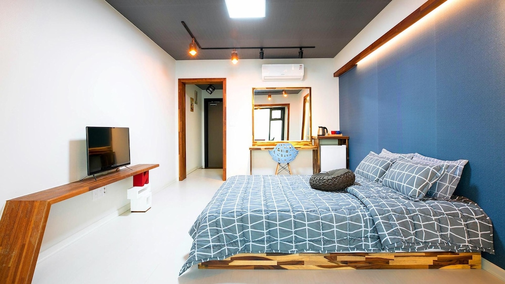 Basic Room, 1 Bedroom (402Couple) photo 3
