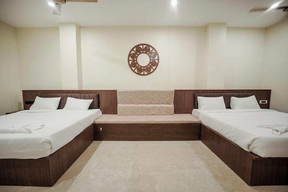 Family Room, Multiple Beds, Non Smoking