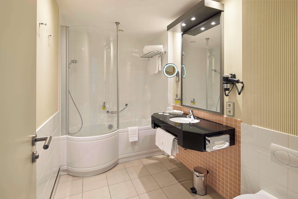 Superior Room, 1 Double Bed, Garden View, Annex Building (Converts to 2 Twin Beds) photo 3