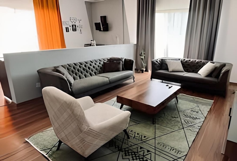 Luxury Suite