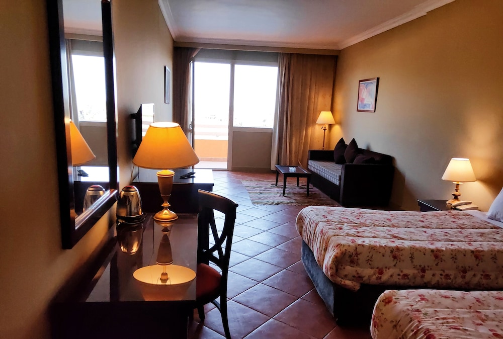Standard Double or Twin Room photo 1