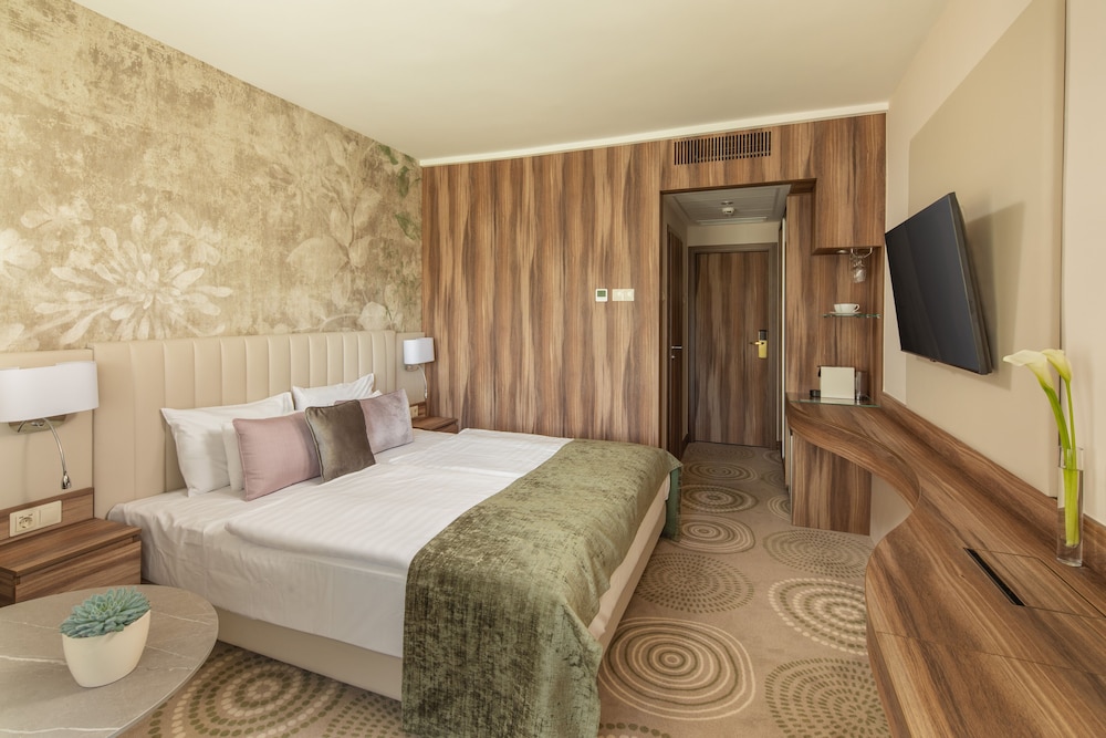 Deluxe Double Room, Balcony