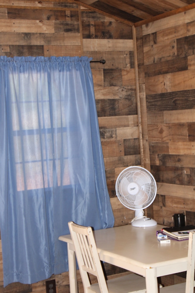 Basic Cabin photo 3