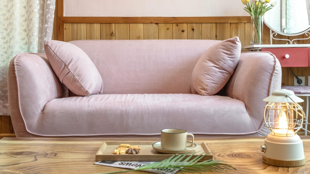 Basic Room, 1 Bedroom (pink) photo 2
