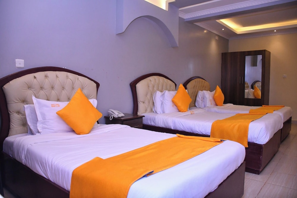 Family Triple Room photo 2