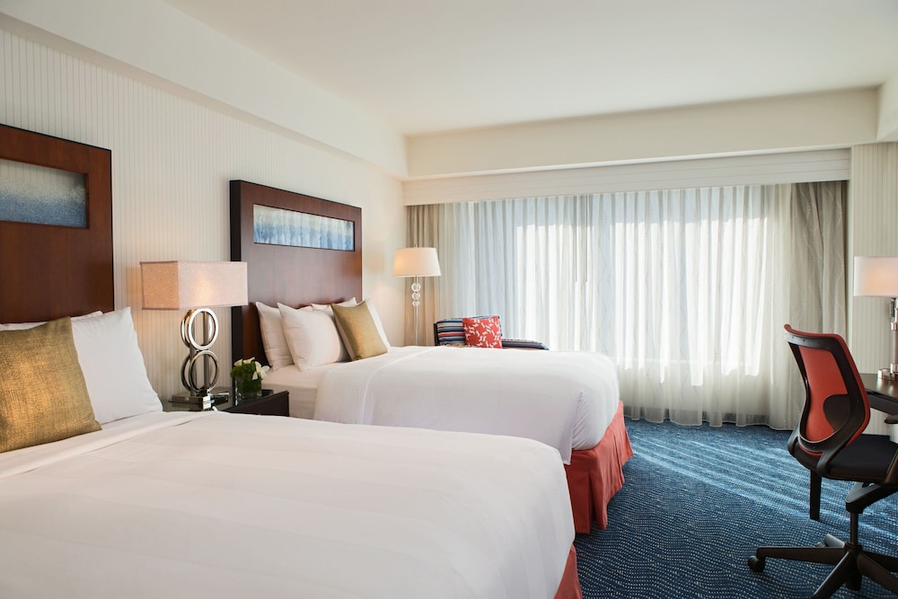 Room, 2 Queen Beds (Hearing Accessible) - Photo 3