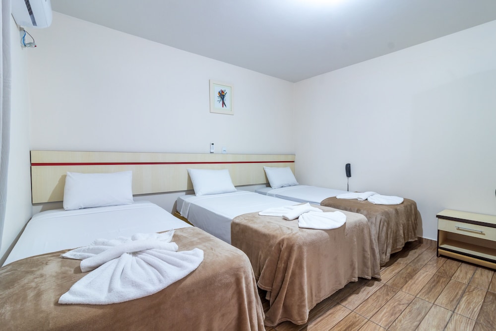 Basic Triple Room photo 2