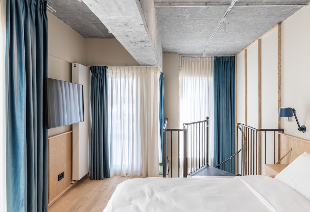 Superior Duplex, 1 Bedroom photo 3