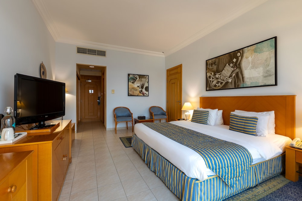 DELUXE SEA VIEW KING photo 3