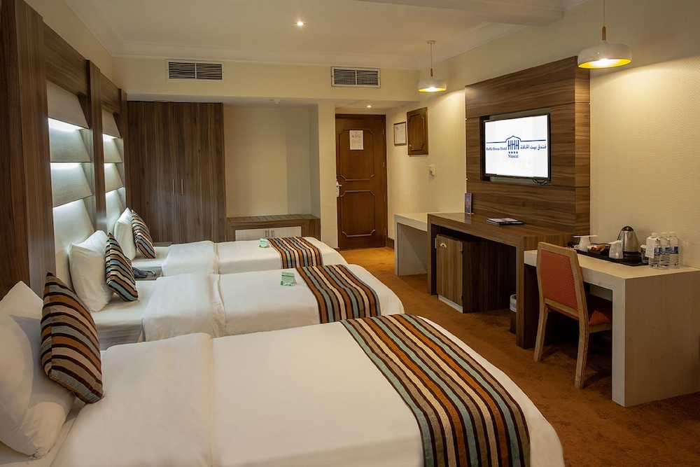 Standard Triple Room - Photo 1