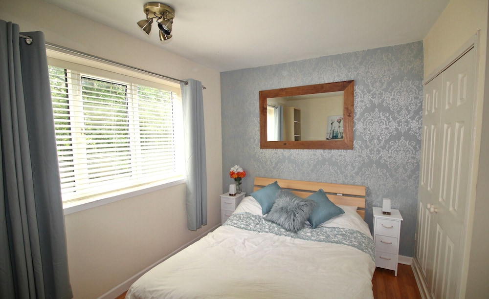Classic Apartment, 2 Bedrooms, Non Smoking, Garden View photo 2